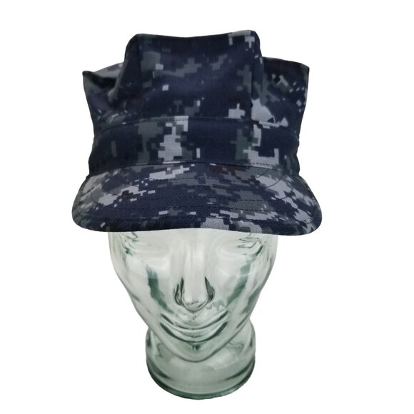 ✅US Navy Working Utility Cap Blue Digital Camo Fitted Hat 8 Point Size 7 1/8 - Picture 1 of 9